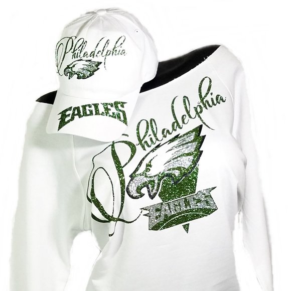 Philadelphia Eagles on a White Sweatshirt with Shiny Lettering. - Picture 4 of 6